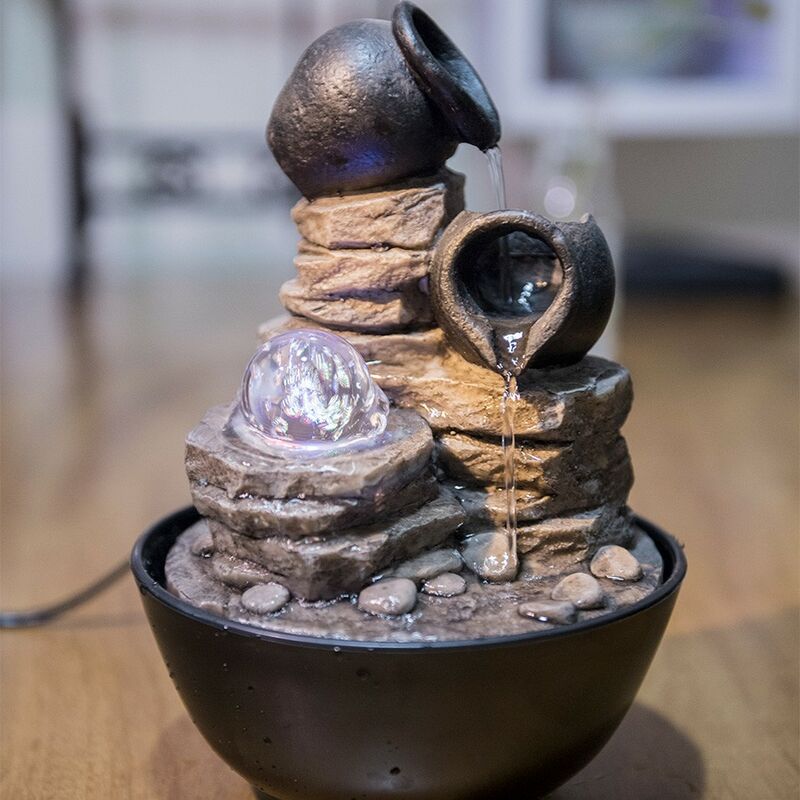 

Nature Fountain Verso
