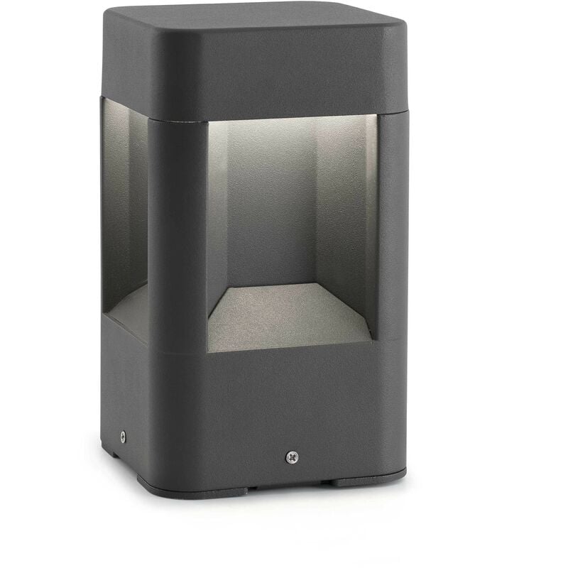 Naya 200, Borne extérieure Faro Barcelona