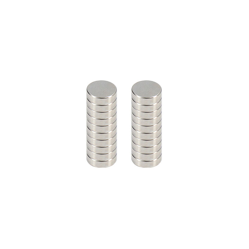

FSKNDC001 Pack de imanes redondos de neodimio (tierras raras) con una fuerza de sujeción super potente, fijación extra, 10x3 mm, 20 unidades