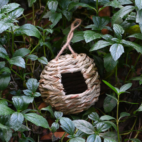New round hand-woven bird nest, straw-woven pet garden decoration bird nest