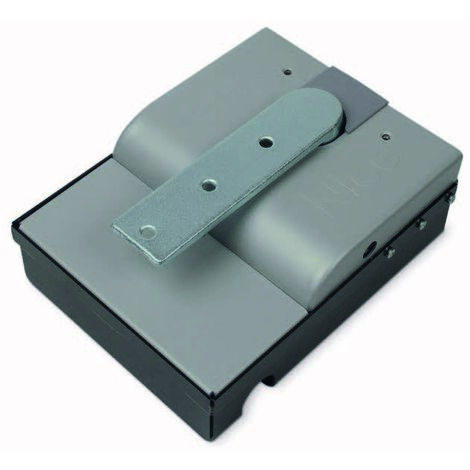 Nice – Moteur électromécanique pour portail battant 24V – Compatible jusqu'à 2,3 m par vantail – Montage enterré – Indice de protection IP67