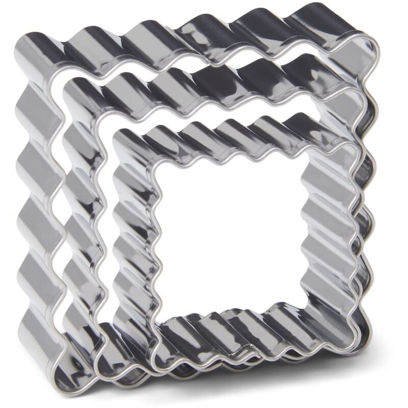 Image of patisse 13707 - Assortimento di 3 taglierine quadrate e seghettate per biscotti tipo torte piccolo burro - acciaio inox - 3 misure: 3,5 cm/4,5 cm/5,5