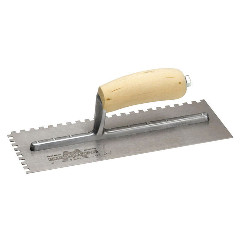 Marshalltown - M702S Notched Trowel Square 1/4in Wooden Handle 11 x 4.1/2in M/T702S