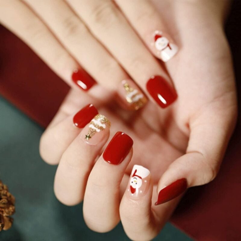 Ongles rouges à presser Décorations de Noël courtes Faux ongles carrés mignons