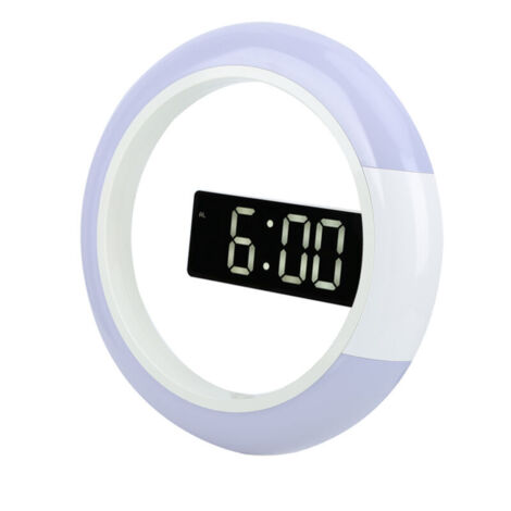 Orologio da parete a LED SJLERST, moderno e innovativo, con funzione di sveglia e indicatore di temperatura, colore bianco.