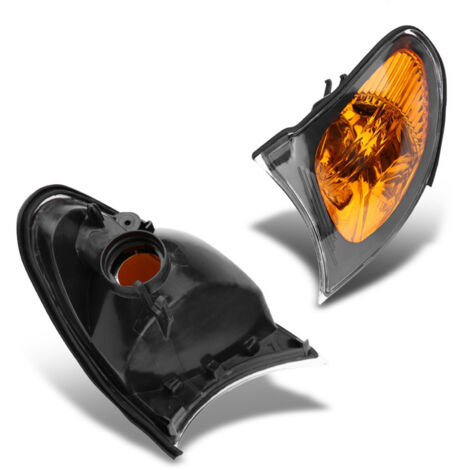 Paar gelbe Eckleuchten für BMW E46 3er 4-Türer 2002-2005, Blinker und Leuchtenabdeckungen.
