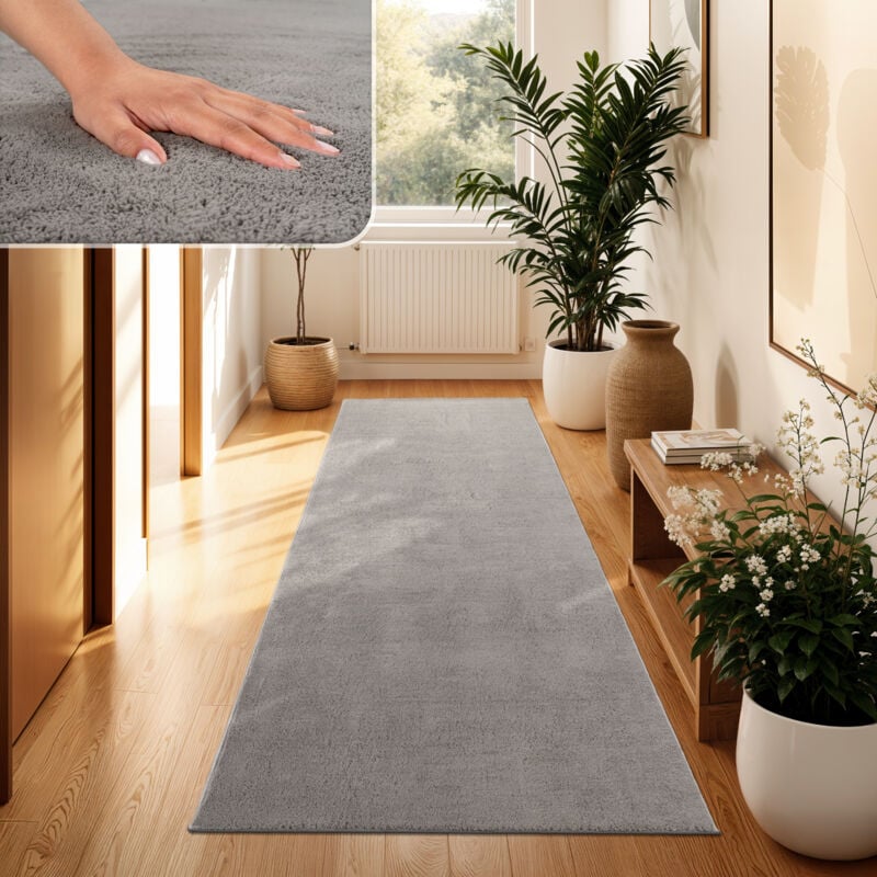 Tapis Moderne Salon à Poils Courts Lavable Doux Uni Effet Fourrure Antidérapant 80x300 cm, Gris - Paco Home