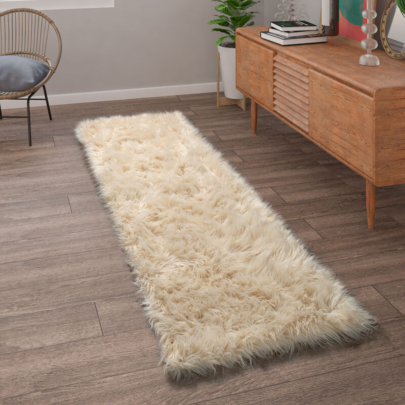 Paco Home Tapis De Salon Fausse Fourrure Imitation Shaggy Coussins De Sol Forme Cœur Rond Crème, 50x150 cm