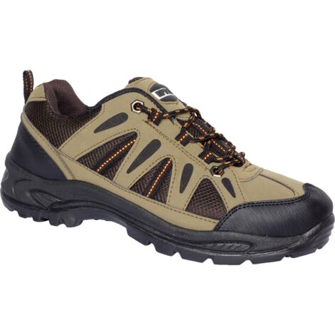 Paire de chaussures multi-activités Axios taille 43