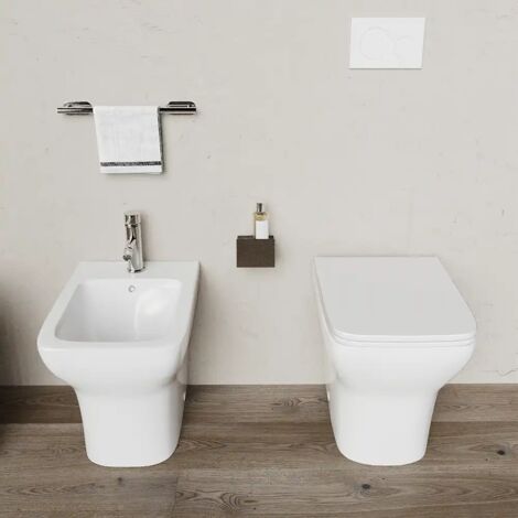 Paire de sanitaires encastrés sans rebord en céramique blanche brillante avec WC, bidet et couvercles Soft-close Mod. Havana