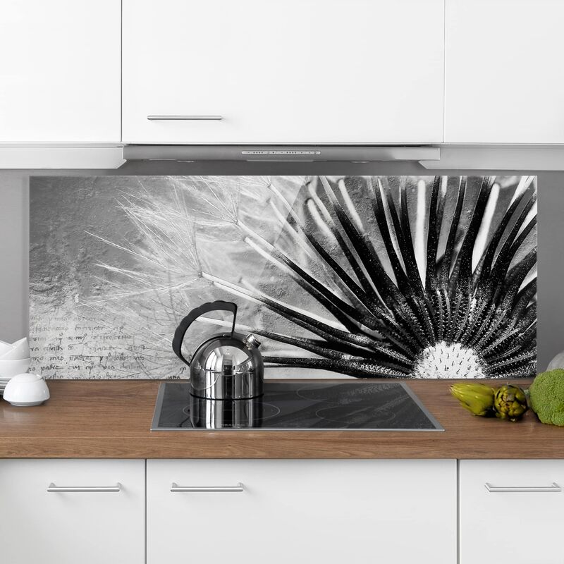 

Panel antisalpicaduras de cristal - Dandelion Black & White - Panorámico Dimensión LxA: 50cm x 125cm