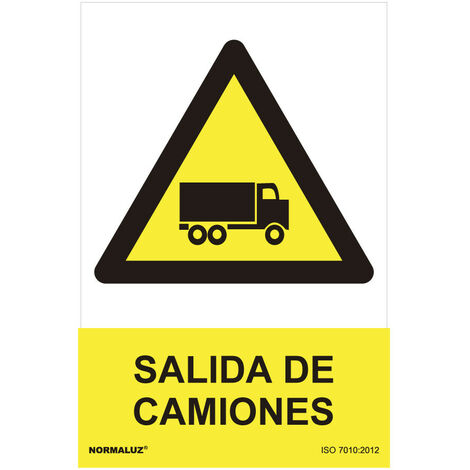 señal peligro "salida de camiones" (pvc 0.7mm)  30x40cm
