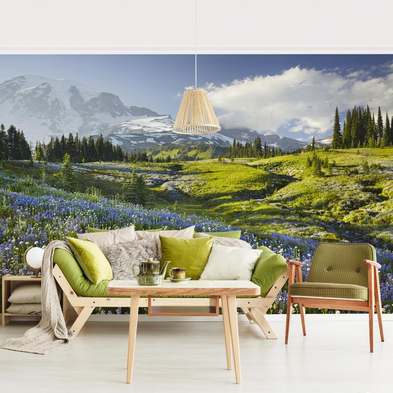 

Papel pintado adhesivo - Mountain Meadow With Flowers In Front Of Mt. Rainier - Mural apaisado Dimensión LxA: 190cm x 288cm