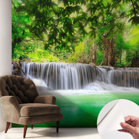 Papier peint adhésif autocollant pour salon chambre à coucher tendance et originale Cascade forestière 250x250 cm