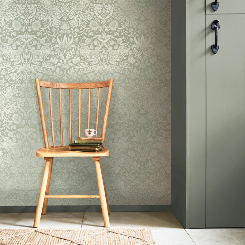 Papier peint intissé William Morris Strawberry Thief Fibrous Sage 1005 x 52cm Vert