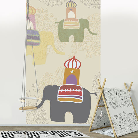 Papier peint panoramique intissé, illustration d'éléphants d'asie de différentes couleurs avec l'ornement traditionnel, fond beige, 250 cm X 150 cm - Multicouleur