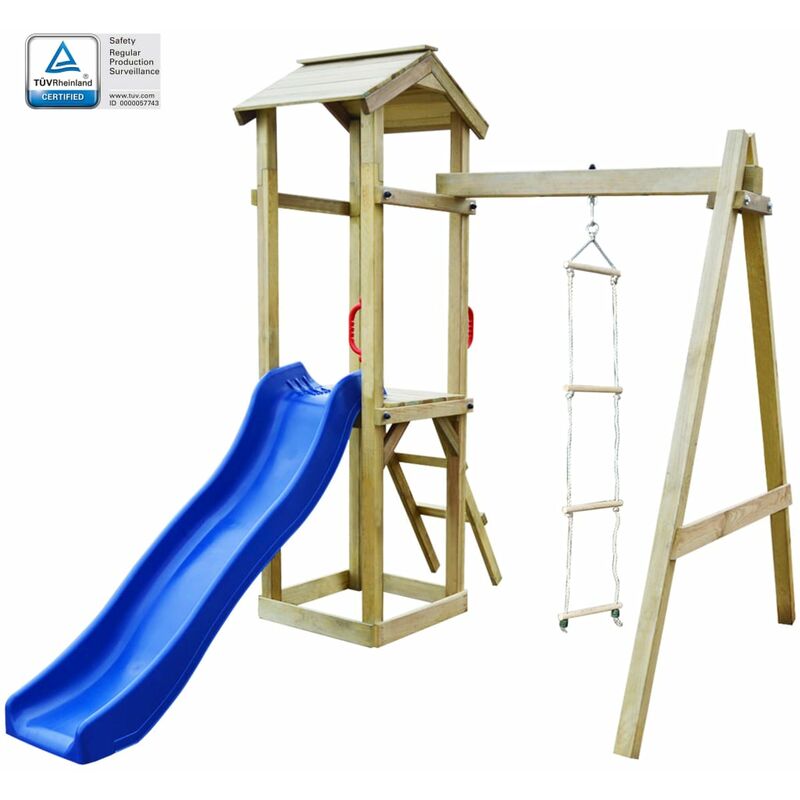 

Parque infantil con tobogán y escaleras de madera