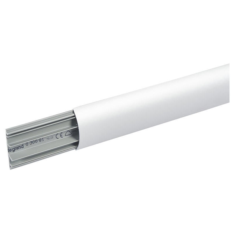 Passage de plancher aluminium 3 compartiments 75x18mm Legrand 030091