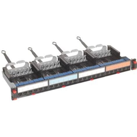 Patch panel de Bticino con 24 conectores RJ45 CAT6 UTP C9024C6U