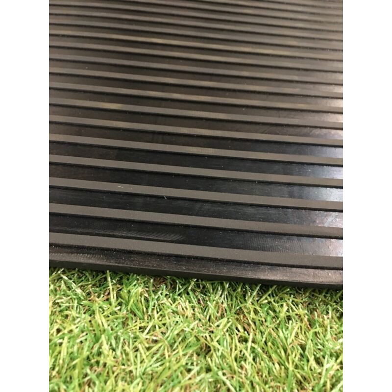 

Pavimento Estribera Rollo 15M 1,50M | Antideslizante | Resistente