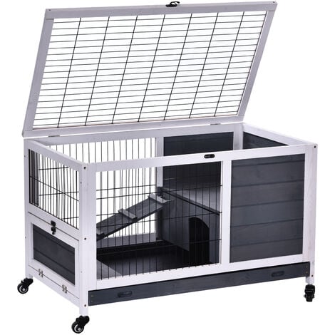 Plastic 2024 rabbit hutch