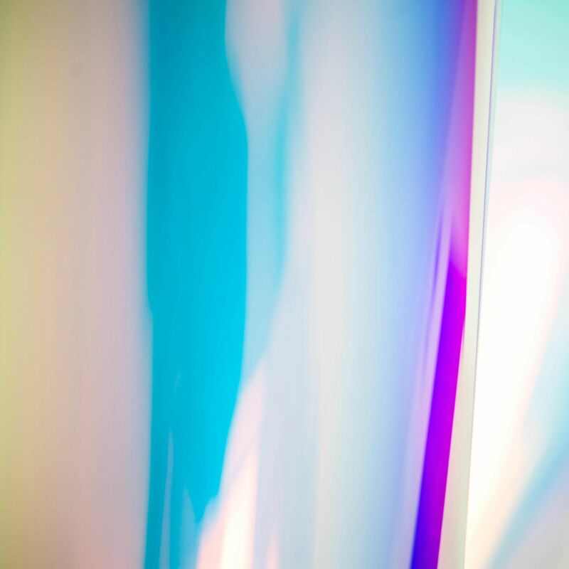 Pellicola trasparente Dichroic Dicroica adesiva arcobaleno per vetrate che cambia colore Colore - Blaze (Freddo), Packaging - 138cm x 1 Metro