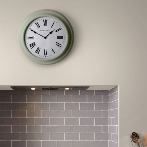 Pendule murale Brookvale Laura Ashley 46 x 46cm Vert sauge