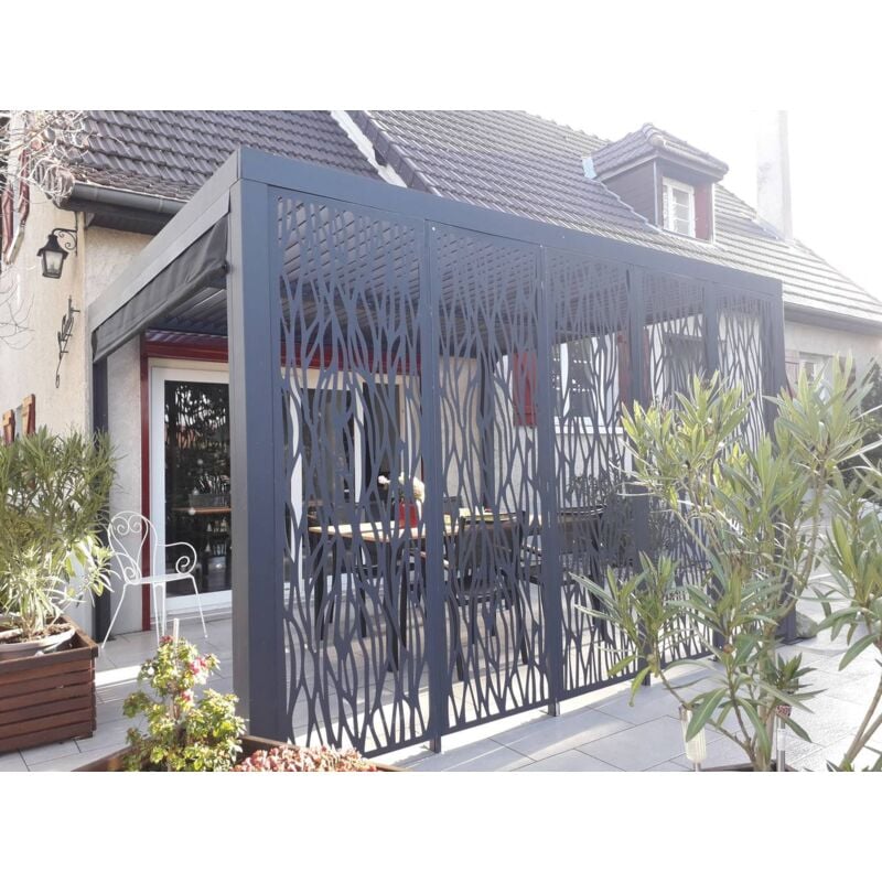 Pergola bioclimatique + rideau manuel côté + panneaux moucharabieh - 10,80 m2 - Alu - Habrita