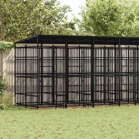 Perrera de exterior con techo de acero 12,9 m²