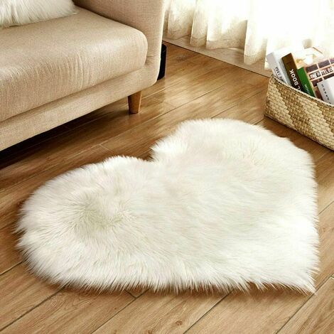 petit coeur forme faux tapis en peau de mouton doux long en peluche moelleux shaggy tapis tapis tapis chambre canapé tapis de sol décoratif - blanc 40 x 50 cm / 15,7 x 19,6 pouces