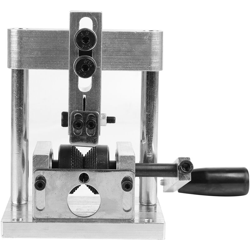 Image of Piccolo spelafili elettrico portatile per uso domestico con manovella. Può essere utilizzato con trapano manuale da 1-15 mm