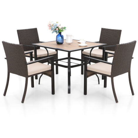 PHIVILLA Outdoor Garten Terrasse Balkon Gartenmöbel, 94cm Quadratische Metall Holzähnlich Tisch mit 4cm Schirmloch und 4 Polyrattan Sessel Mit Kissen, Wetterfest