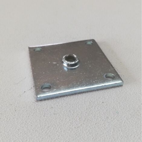 Piastrina 50x50x3mm in acciaio zincato foro m12 - 5pz