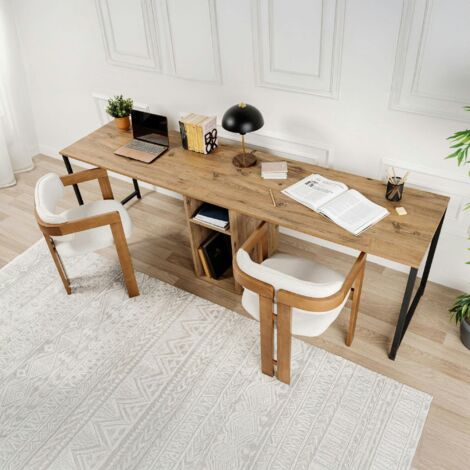Pier Import – Bureau droit double 240x60cm avec rangement central – Plateau effet pin – Structure MDF et pieds métal – Résistant aux rayures