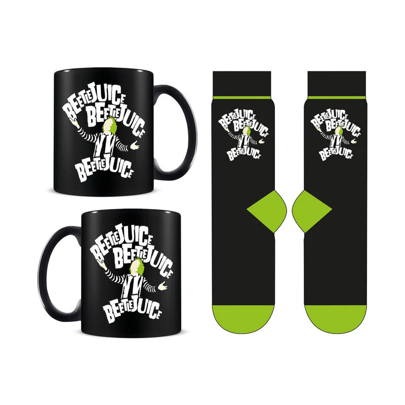 Pyramid Das Set Aus Tasse Und Socken Von Beetlejuice