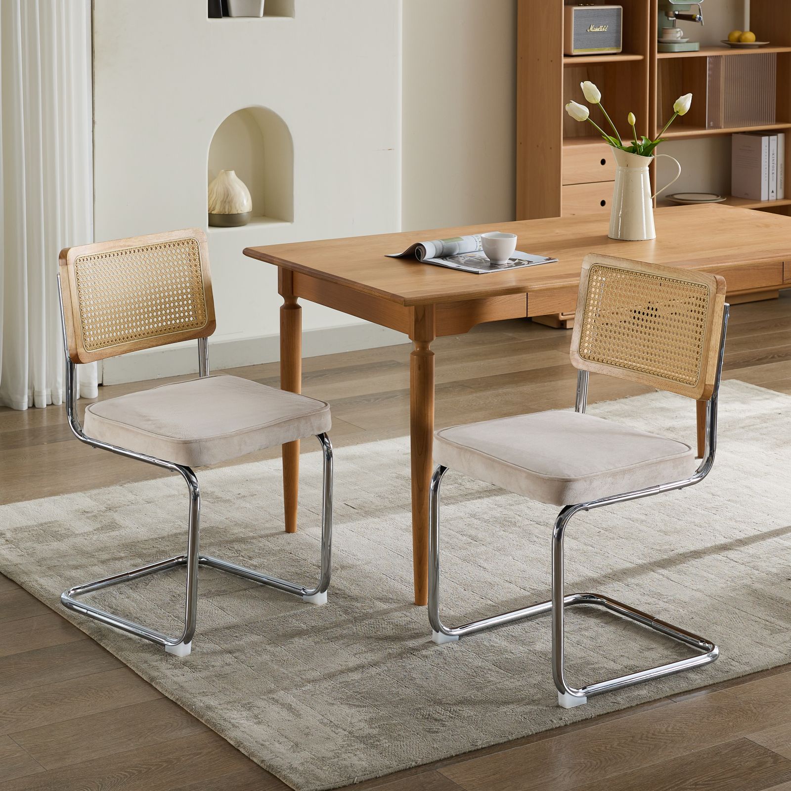 Lot De 2 Chaises Moyen Siècle – Velours Et Cannage Doré – Dossier En Rotin Naturel, Piètement Chromé, Pour Salle À Manger - Beige