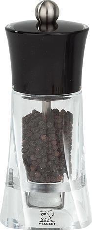 The Molène pepper mill plays subtly with light. The body of this mill evokes movement with its slight twist. Its black head will perfectly match the coloured salt mills of the collection. Molène