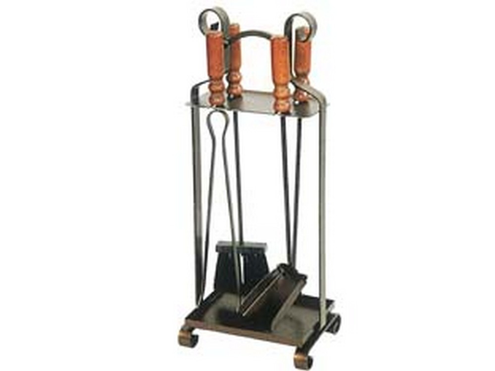 Set 4 Attrezzi Manico Legno Base Quadra Per Camino - Cm.26x70h. OEM