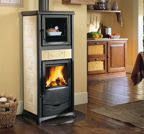 Stufa A Legna Con Forno Per Cucinare 9,1 Kw Rossella Plus Evo - Red