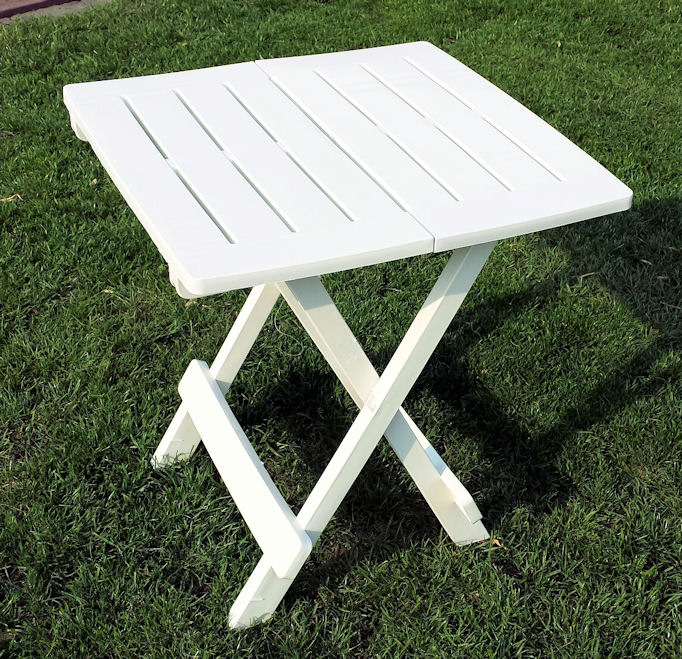 Table Pliante En Plastique Adige 45 X 43 Cm - Blanc - Table D'Appoint De Jardin Pliante