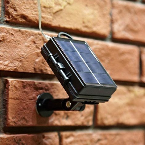 Guirlande lumineuse solaire pour parasol avec télécommande, 104 LED, 8 modes d'éclairage, idéale pour la décoration intérieure et extérieure de terrasses et d'intérieurs. (1/3)