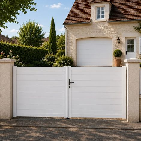 Portail battant manuel PVC blanc structure renforcée H 140 x L 400 cm ARLES (1/5)