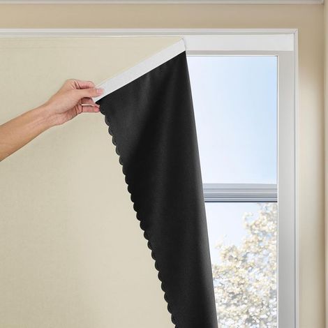 Rideaux occultants autocollants 0.9x1.5m — 100% occultant — Pour petites fenêtres chambre et cuisine (1/5)