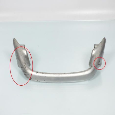 [PRODUIT D'OCCASION] Poignée passager origine pour moto Suzuki 600 Bandit 2000 à 2004 (1/4)