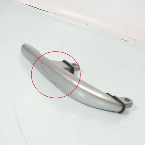 [PRODUIT D'OCCASION] Poignée passager gauche 1C0-F474A origine pour Yamaha 125 Xmax (1/2)
