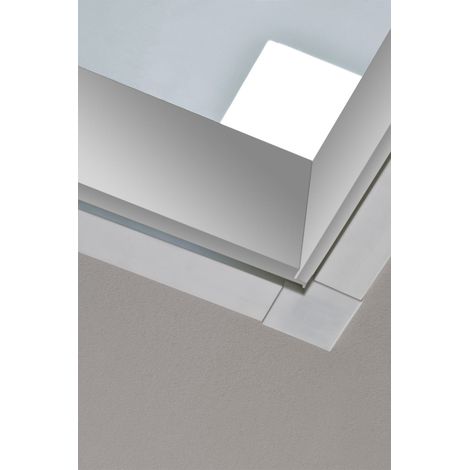 Minka Verkleidungsleiste Fix für Treppen mit 18mm MDF- oder Massivholzfutterkasten (1/3)