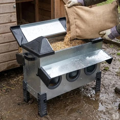Mangeoire Robust® pour volailles - 24kg - Acier galvanisé avec couvercle anti-pluie (1/5)