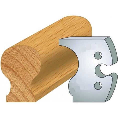 JEU DE 2 FERS PROFILES ACIER HT.50MM N°229
