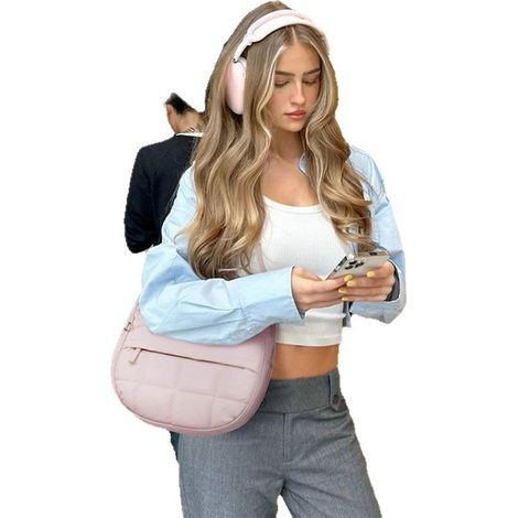 Sac à bandoulière matelassé et rembourré avec réglable, grand main en duvet pour femme (1/4)