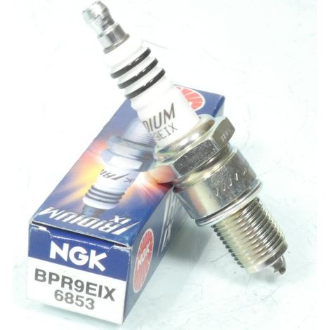 NGK-Zündkerze für Auto BPR9EIX / 6853, neu (1/2)